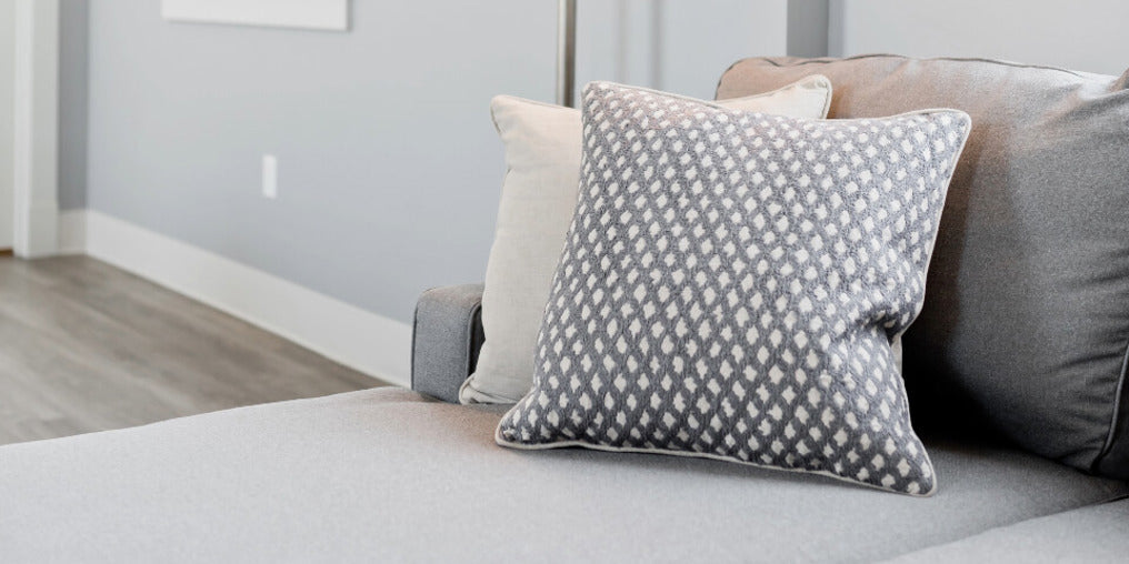Find The Best Fabrics for Your Sofa Cushions