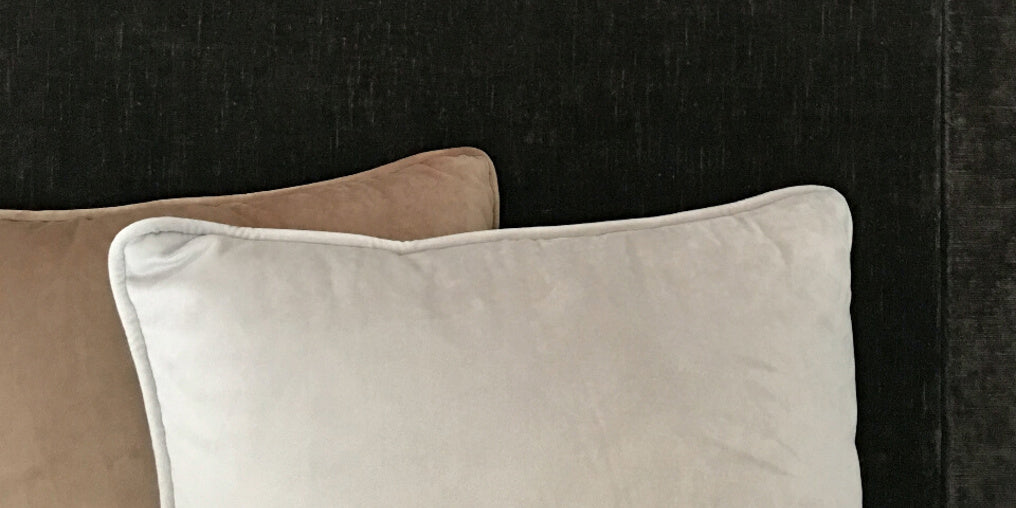 Piped or Un-piped? Choosing the Perfect Cushion