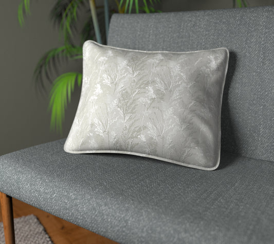Keshiki Alabaster Piped Cushion